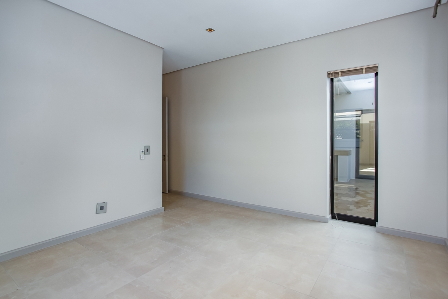 To Let 4 Bedroom Property for Rent in Vrykyk Western Cape